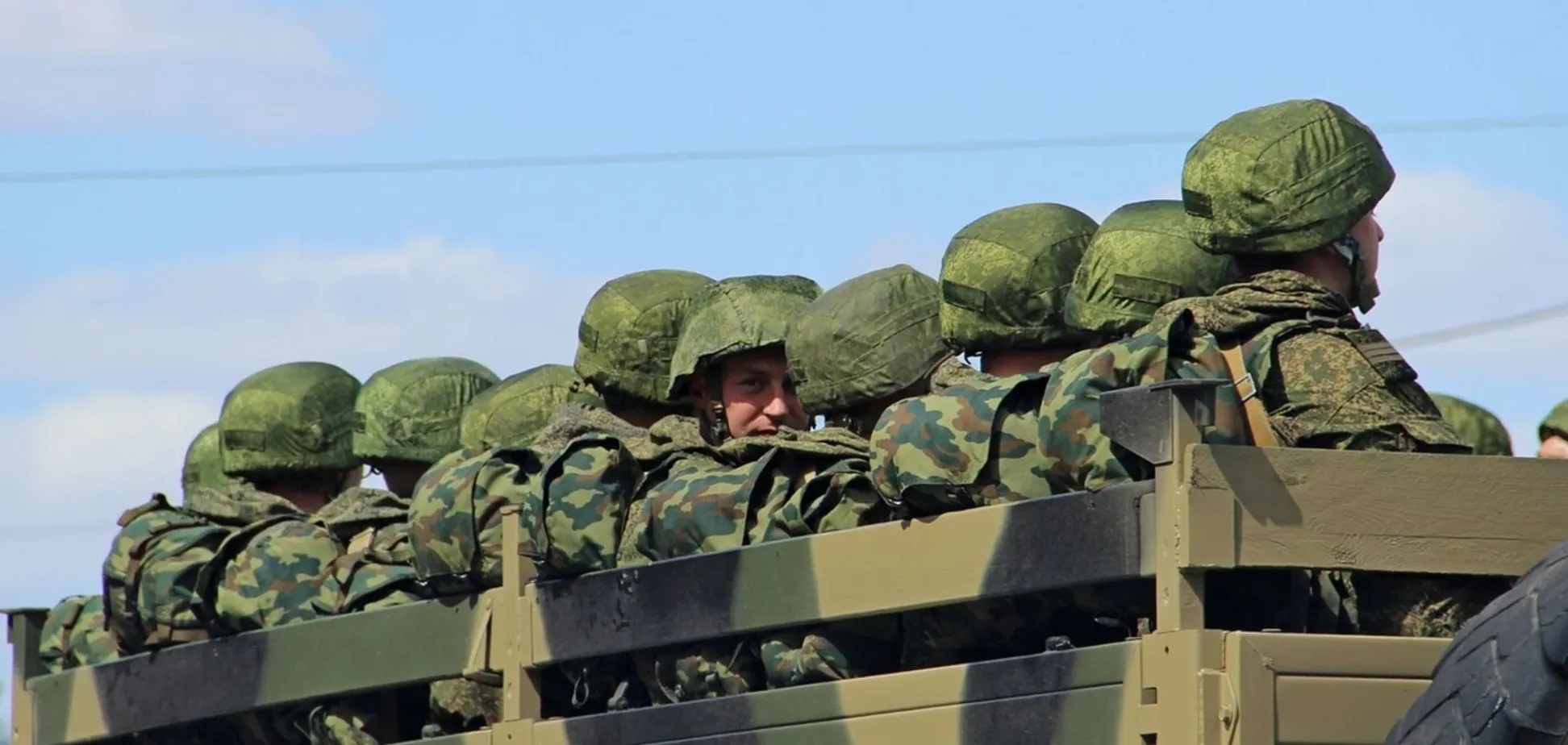 З полігону в Бєлгородській області втекли 9 колишніх ув'язнених зі зброєю